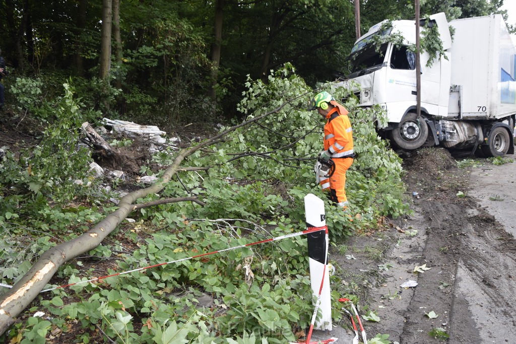 Schwerer VU A 3 Rich Oberhausen Hoehe AK Leverkusen P525.JPG - Miklos Laubert